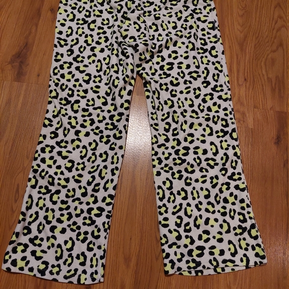 AEROPOSTAL LEPPARD PRINT WOMAN'S NIGHT PANTS - Picture 4 of 4
